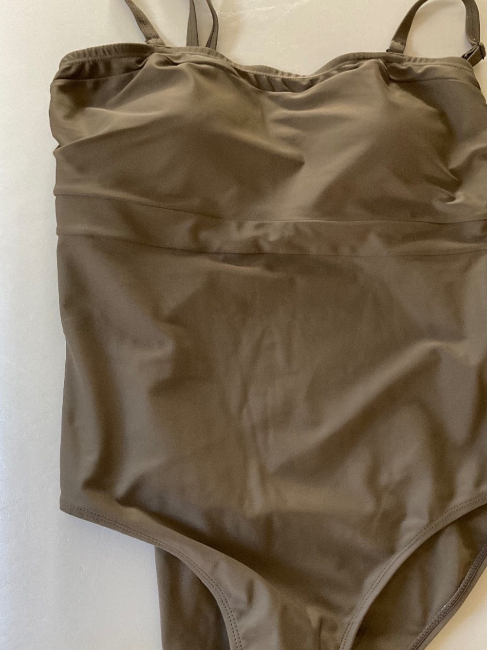 Maillot de bain une pièce comme neuf kaki